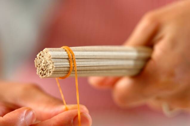 そばのり巻きの作り方の手順1