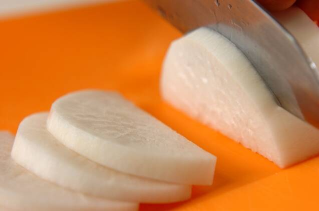 大根と豚肉の黒コショウグラタンの作り方の手順1