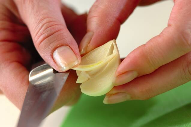 ささ身とエビのアクアパッツア風の作り方の手順2