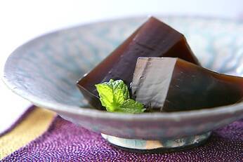 黒砂糖の寒天デザート