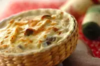 おからと焼き鳥缶のお手軽グラタン