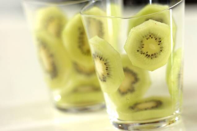 キウイジャムのレアチーズの作り方の手順4