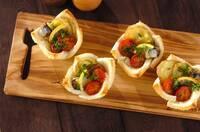 オイルサーディンとジャガイモの食パンカップ