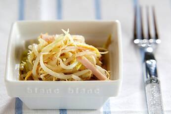 モヤシとハムのサラダ