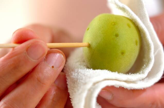 甘酸っぱさが絶品！青梅の甘露煮の作り方の手順3