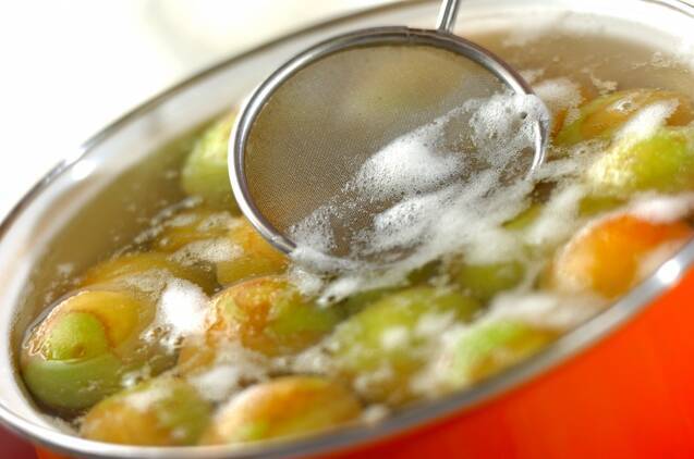 甘酸っぱさが絶品！青梅の甘露煮の作り方の手順5