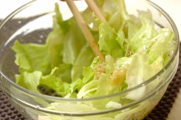 レタスのナムルサラダの作り方の手順1