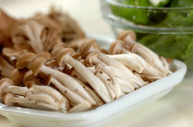 キノコのマリネサラダの作り方の手順1