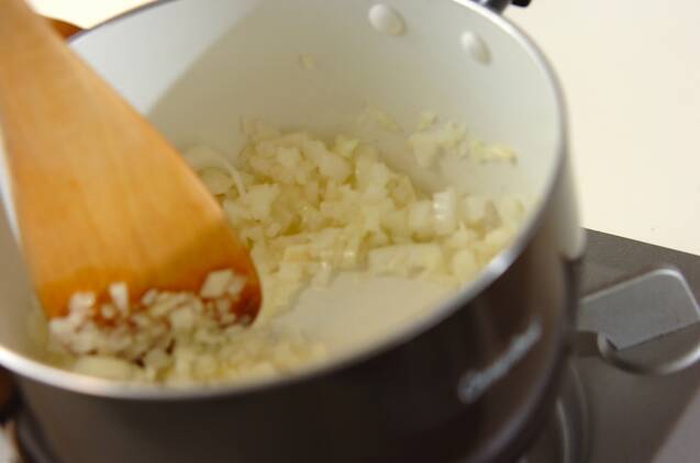 実は簡単！本格グリーンカレーの作り方の手順4