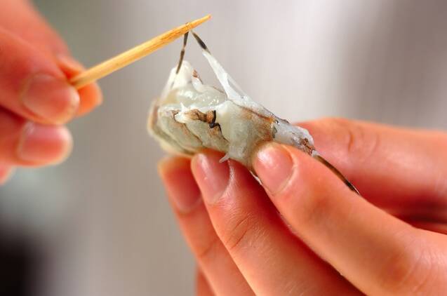 パクチーとエビのタイ風春雨サラダ（ヤムウンセン）の作り方の手順1