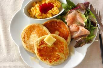 簡単朝ごはん！豆腐パンケーキとレンジで時短卵料理 by金丸 利恵さん