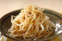 電子レンジで速攻副菜！無限もやしナムル by 野口 ゆかさん