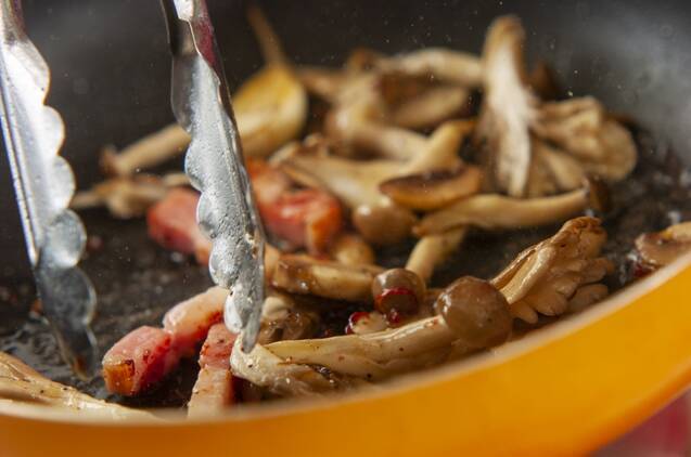 色々キノコのパスタの作り方の手順6