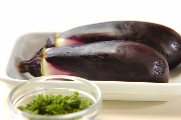 焼きなすのマリネ グリルで簡単 サラダにアレンジ by杉本 亜希子さんの作り方の手順1