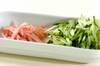 たっぷり生野菜の春雨サラダの作り方の手順1