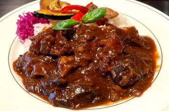 ソムリエが教える簡単リッチ飯 欧風カレー