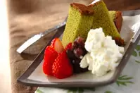 カステラのクリーム添え