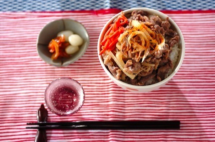 大人気！時短で作れる定番の牛丼