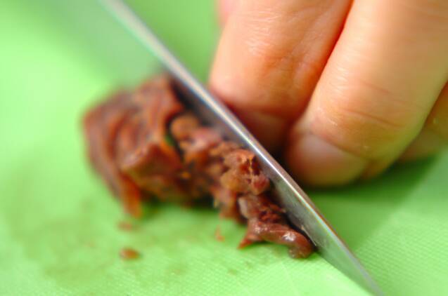 モヤシとピーマンのアンチョビソテーの作り方の手順2