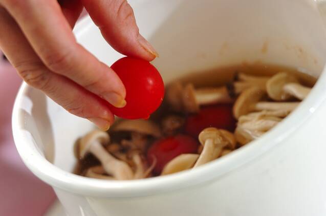 プチトマトとキノコの卵スープの作り方の手順3