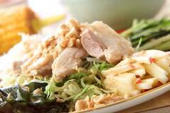 濃厚ゴマダレが決め手！しっとり鶏もも肉のバンバンジー