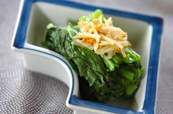 小松菜のショウガソースがけ