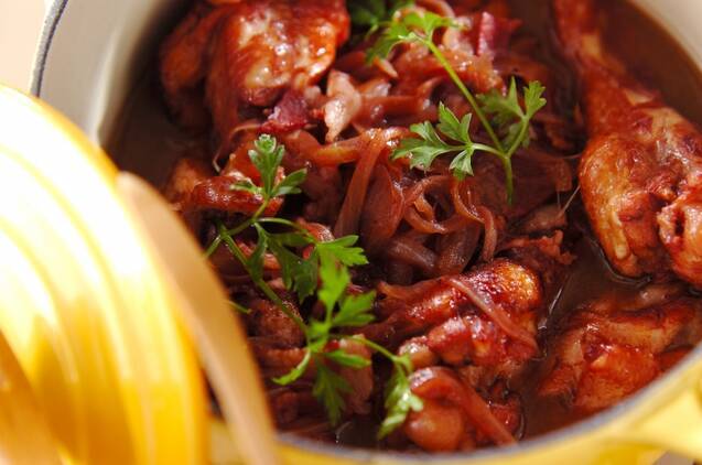 手羽元の赤ワイン煮込み