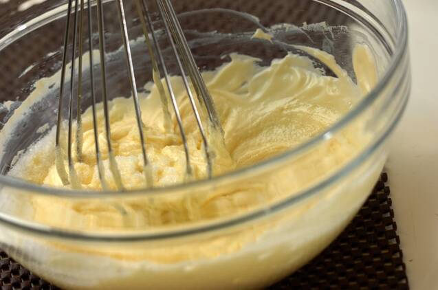 しっとり濃厚！ベイクドチーズケーキのタルトの作り方の手順7