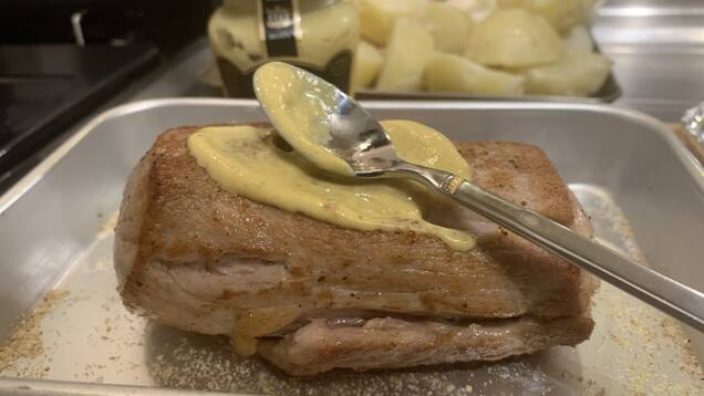 ソムリエが教える簡単リッチ飯 豚ヒレの香草パン粉焼き ハニーマスタードソースの作り方の手順9