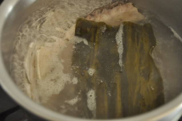 アジの梅シソロール焼きとアラだしみそ汁の作り方の手順6
