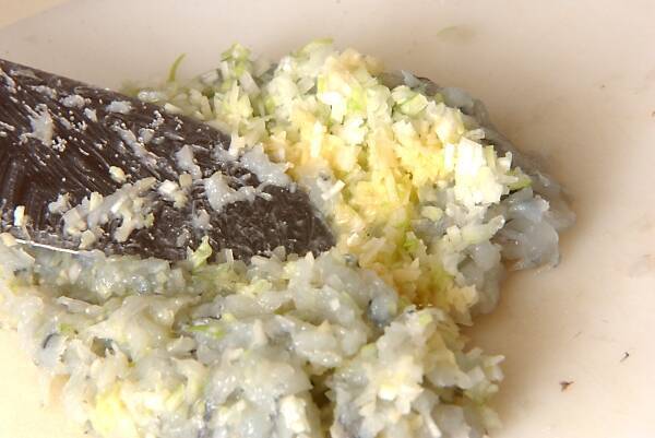 エビ団子汁の作り方の手順4