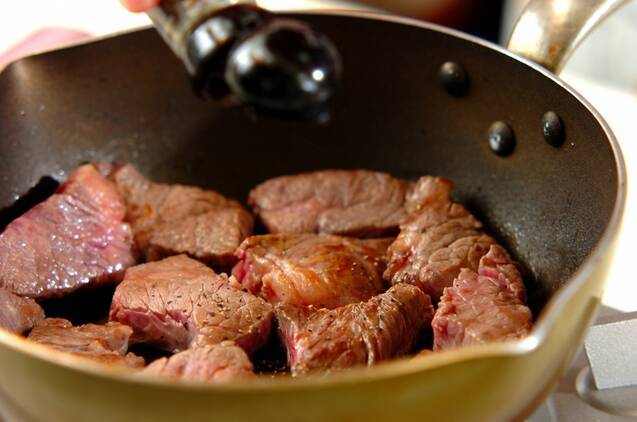 牛ステーキ肉のグリルサラダ～レモン風味～の作り方の手順1