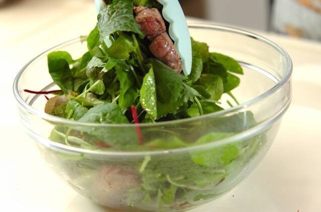 牛ステーキ肉のグリルサラダ～レモン風味～の作り方の手順2
