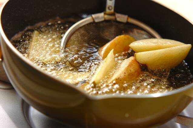 フライドカレーポテトの作り方の手順2