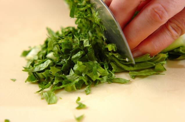 セロリの粒マスタード和えの作り方の手順1