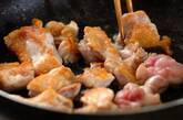鶏もも肉とオクラの梅煮の作り方1