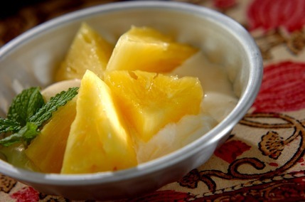 パイナップルのデザート