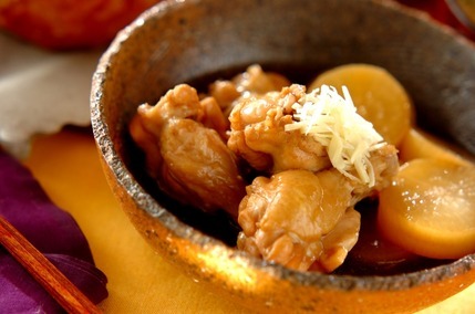 しみしみ大根と鶏手羽元の煮物