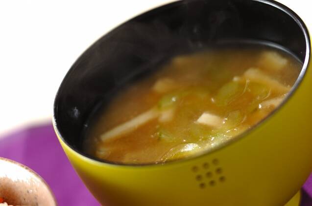 キュウリのみそ汁