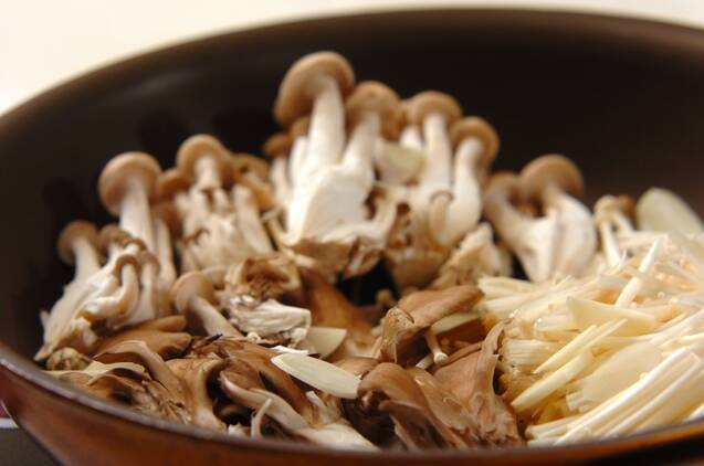 焼きキノコのマリネの作り方の手順2