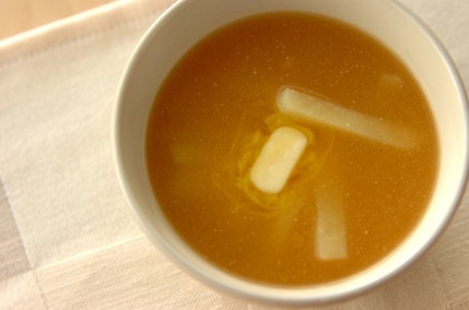 ジャガイモとコーンのみそ汁