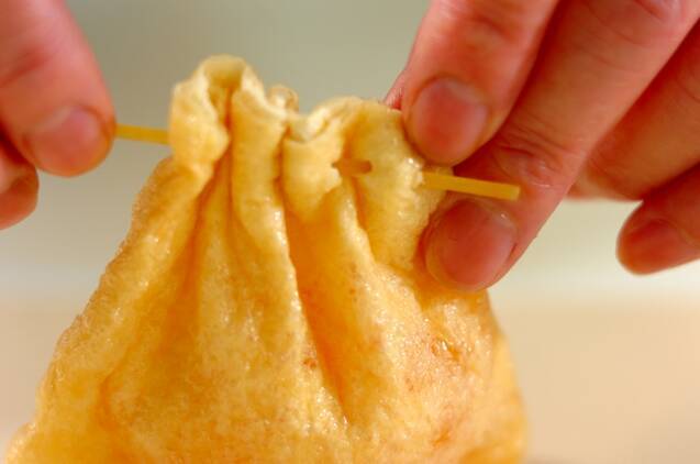 油揚げの袋煮の作り方の手順2