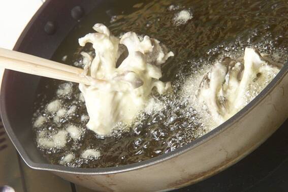 マイタケの天ぷらの作り方の手順5