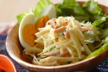 せん切りジャガイモのサラダ