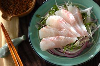 お刺身サラダの卵黄ソース