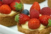 ホットケーキミックスで作る本格ベリータルト