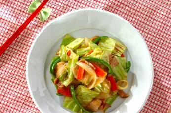 ニンニク・ショウガしょうゆを使った肉野菜炒め