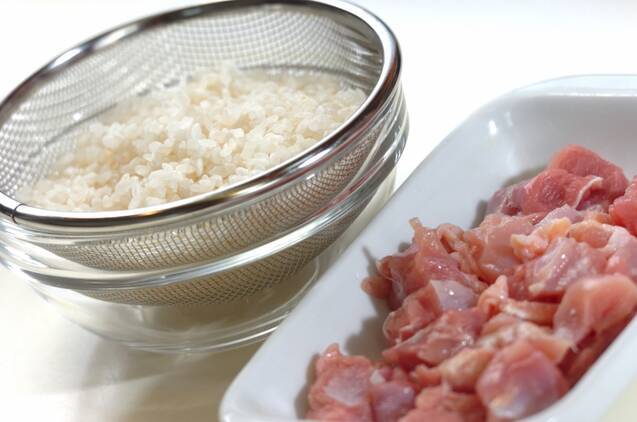 簡単おいしい！基本の炊き込みご飯の作り方の手順1