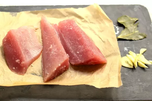 オイル控えめあっさりヘルシーな自家製ツナの作り方1