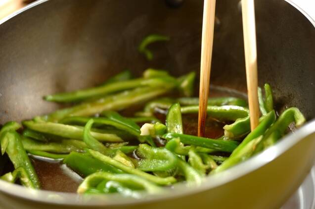 ピーマンのおかか炒めの作り方の手順3